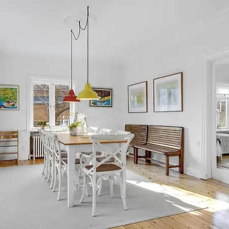 Beautiful In Dyssegrd With Kitchen Hotel Søborg